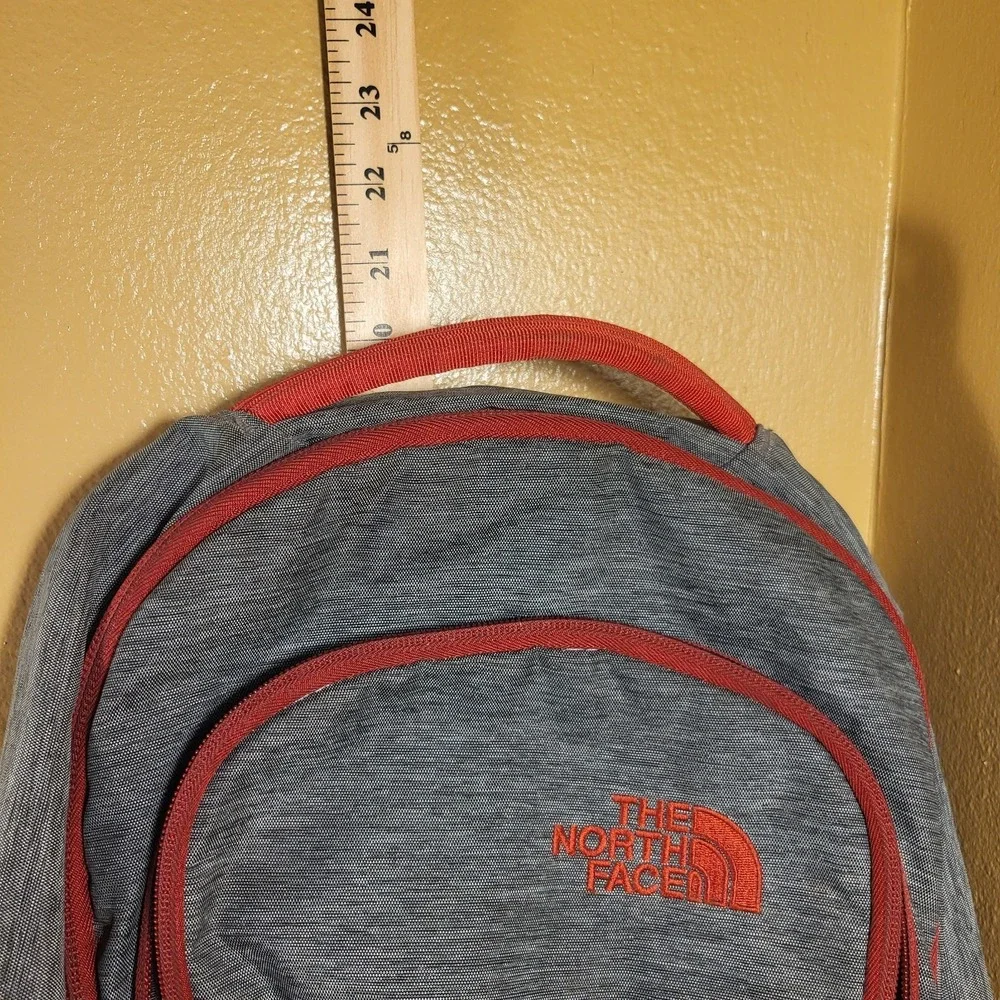 The North Face Vault Backpack Super Clean Gray/Burgundy (NF0A3KV9)